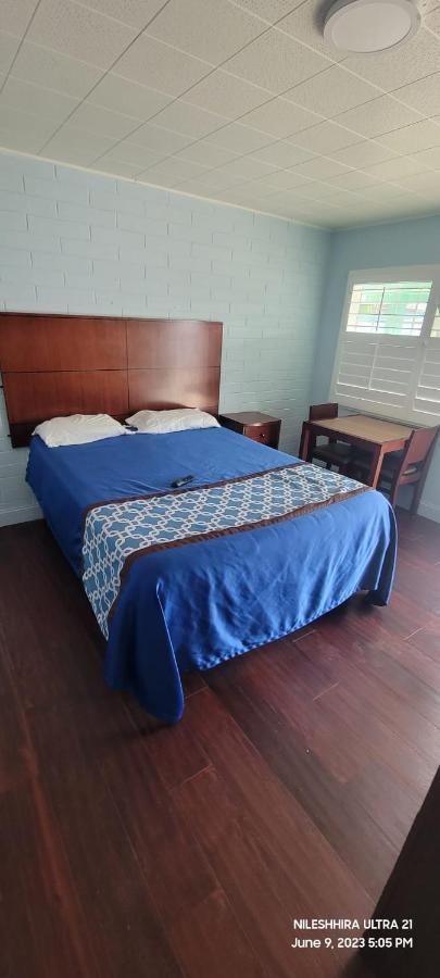 Wiebe Motel Hollister Eksteriør bilde