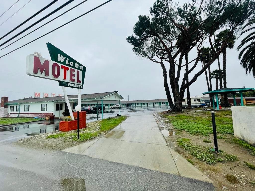 Wiebe Motel Hollister Eksteriør bilde